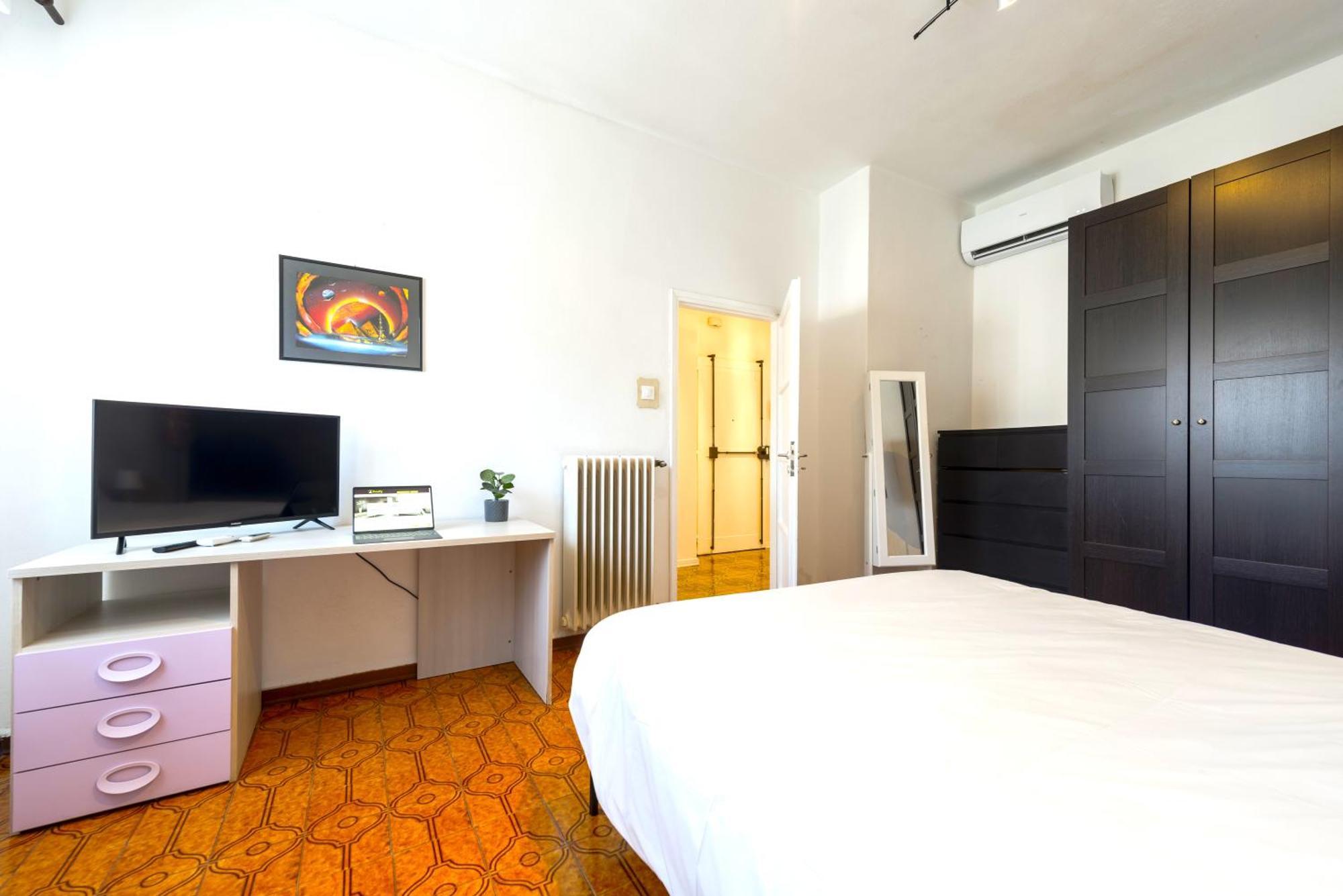 Hostly-Ai Due Passi Apartment Pisa Exterior photo